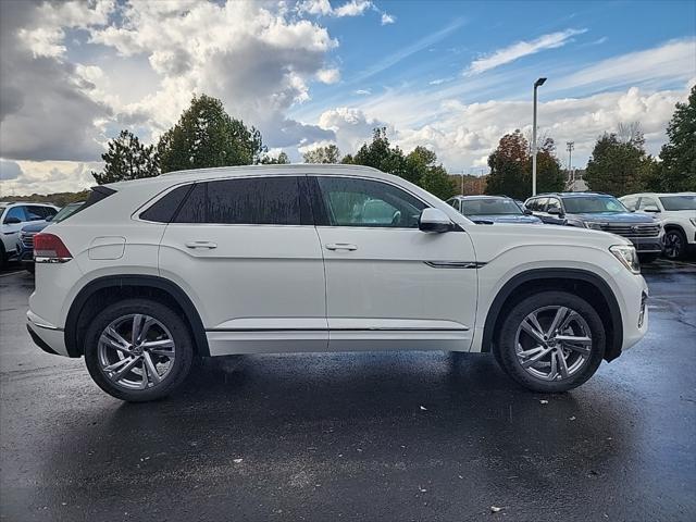 new 2024 Volkswagen Atlas Cross Sport car, priced at $43,808