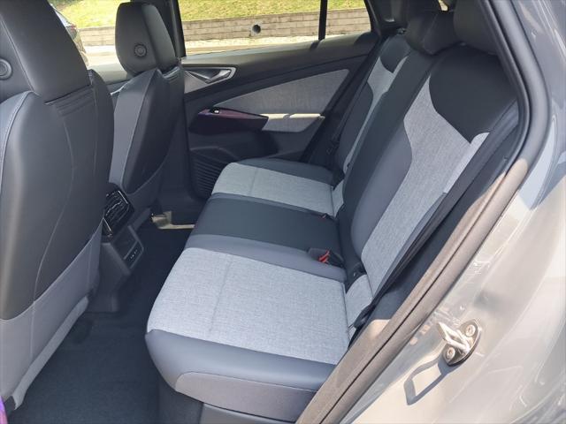 new 2025 Volkswagen ID.4 car, priced at $44,735