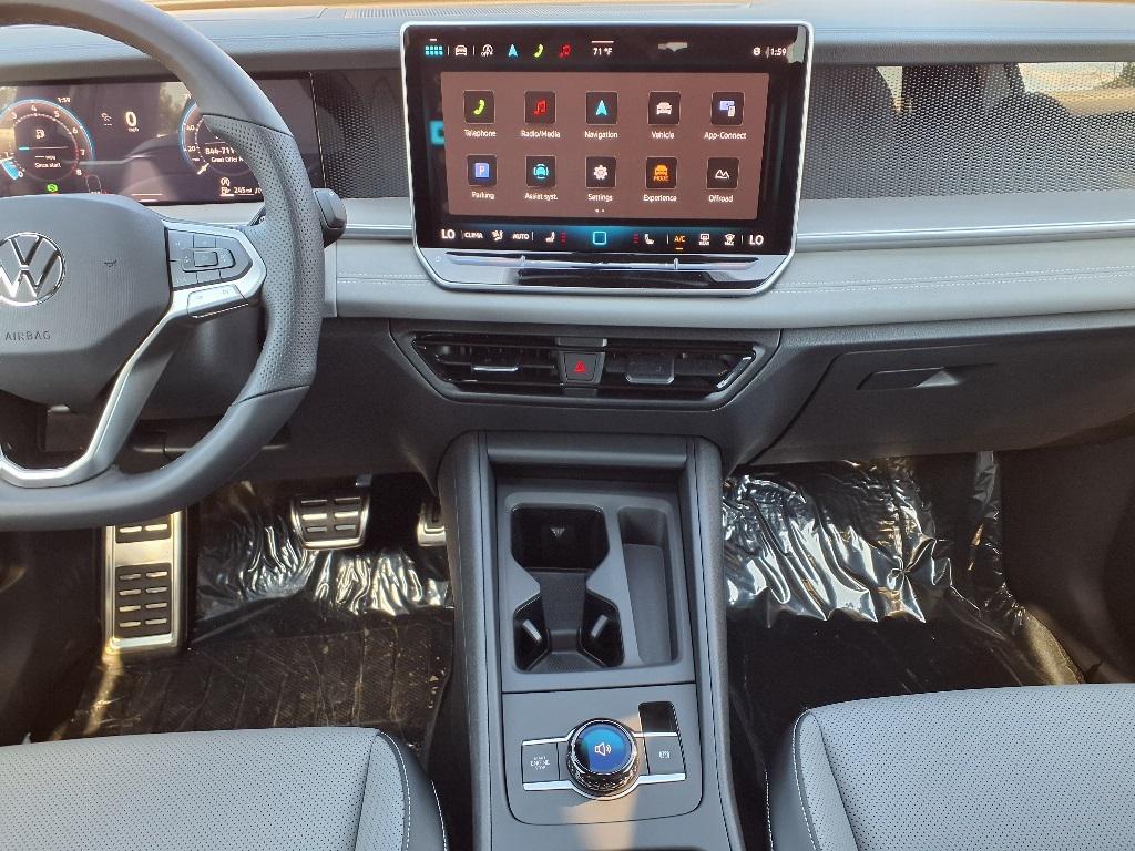 new 2025 Volkswagen Tiguan car, priced at $38,183