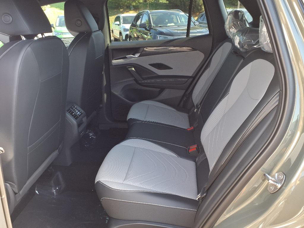 new 2025 Volkswagen Tiguan car, priced at $38,183