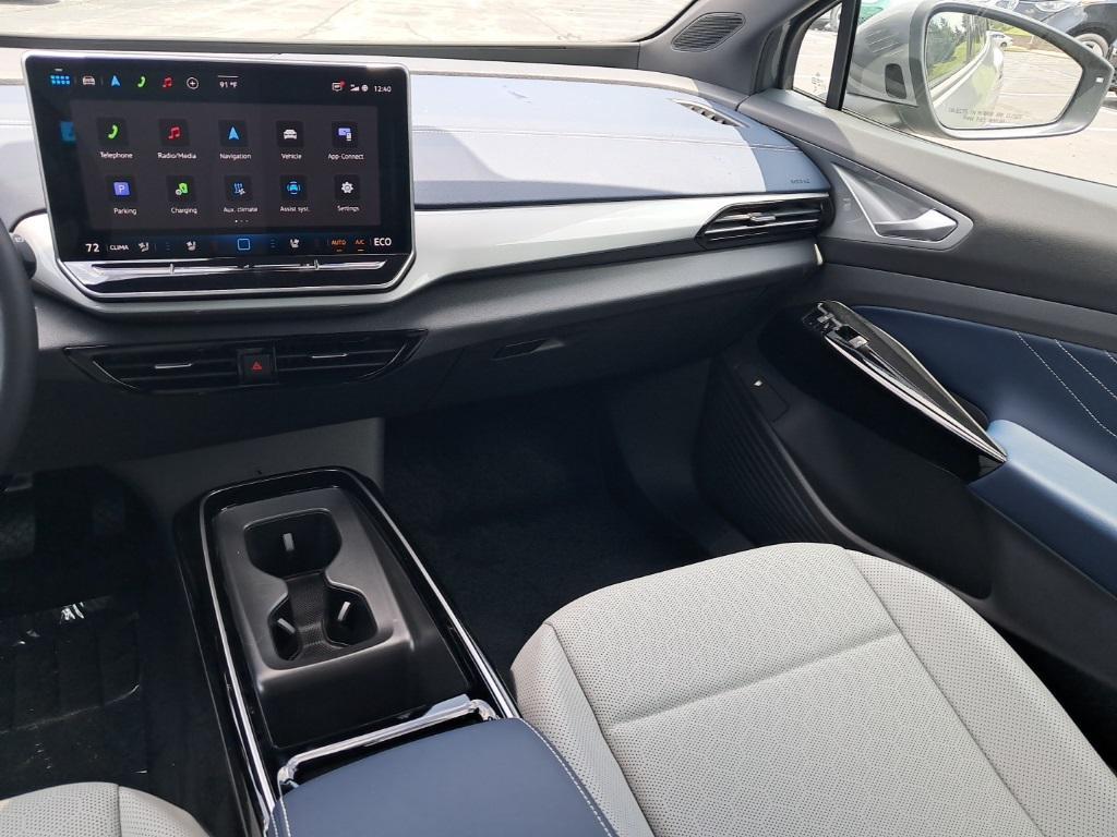 new 2025 Volkswagen ID.4 car, priced at $45,932