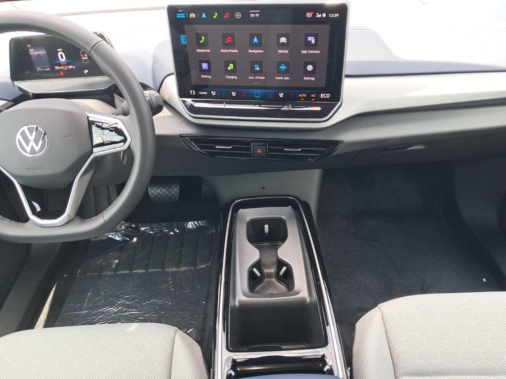 new 2025 Volkswagen ID.4 car, priced at $45,932
