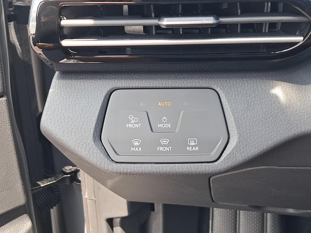 new 2025 Volkswagen ID.4 car, priced at $45,932
