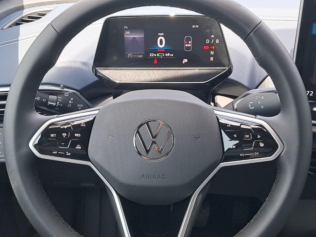 new 2025 Volkswagen ID.4 car, priced at $45,932