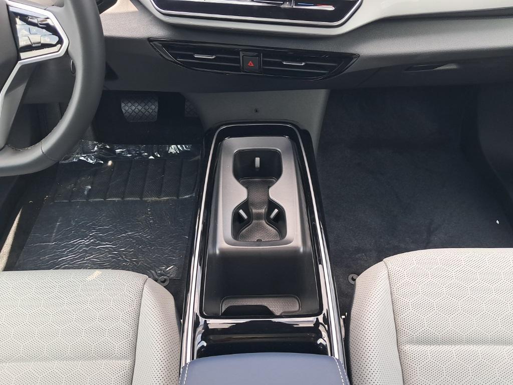 new 2025 Volkswagen ID.4 car, priced at $45,932