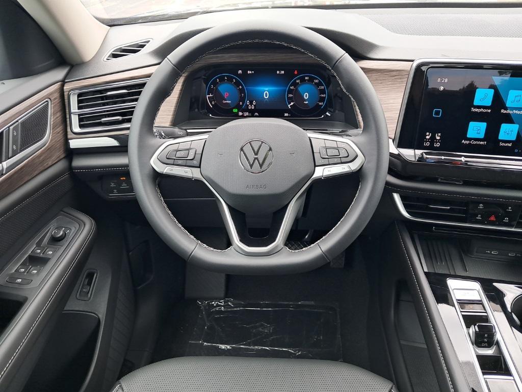 new 2025 Volkswagen Atlas car, priced at $45,982