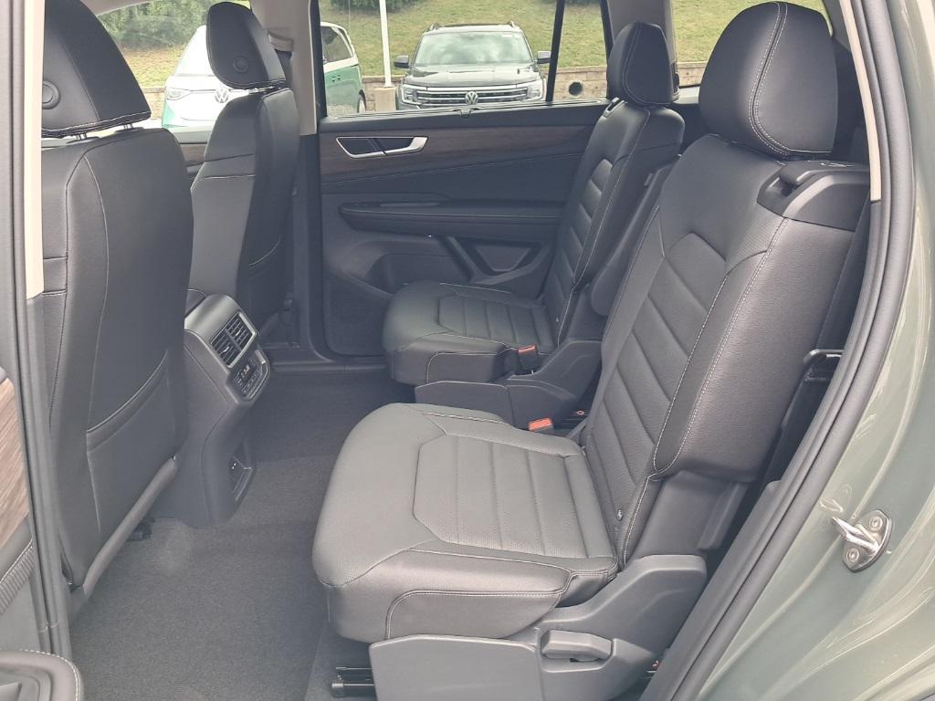 new 2025 Volkswagen Atlas car, priced at $45,982