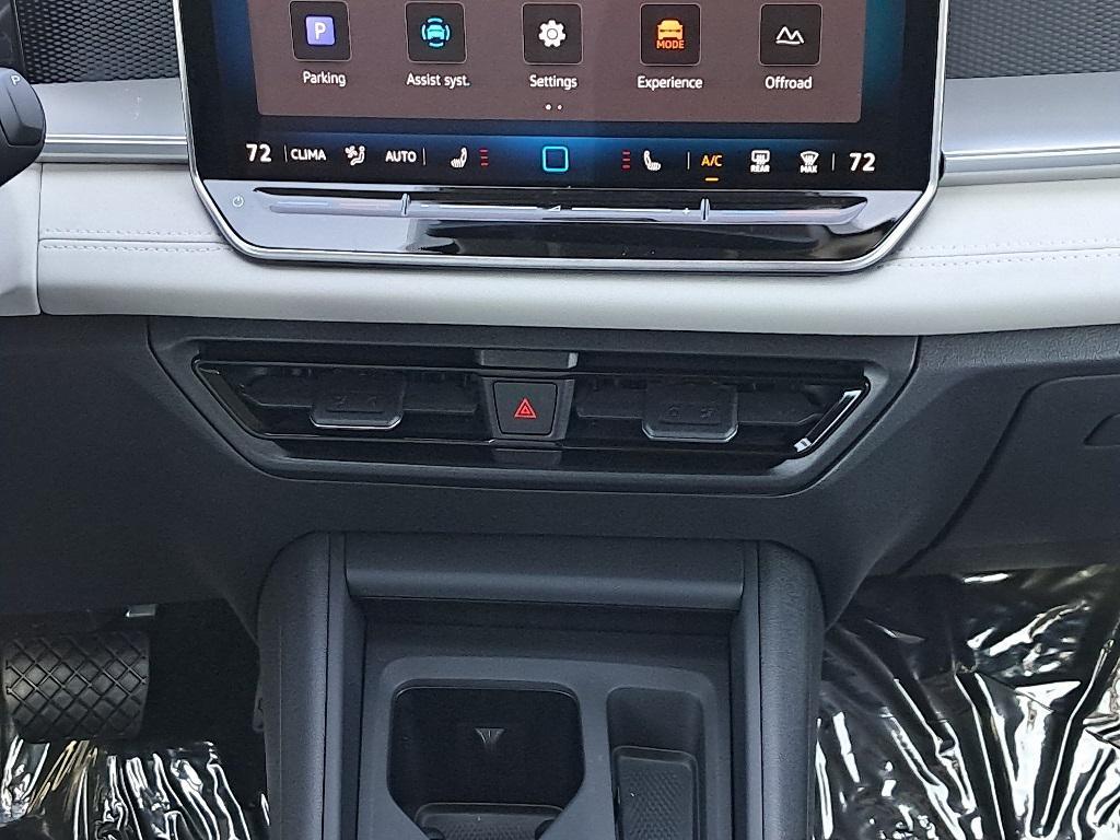 new 2025 Volkswagen Tiguan car, priced at $33,038