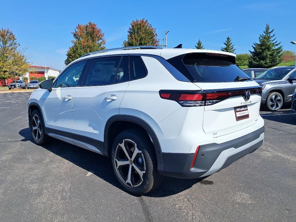 new 2025 Volkswagen Tiguan car, priced at $33,038