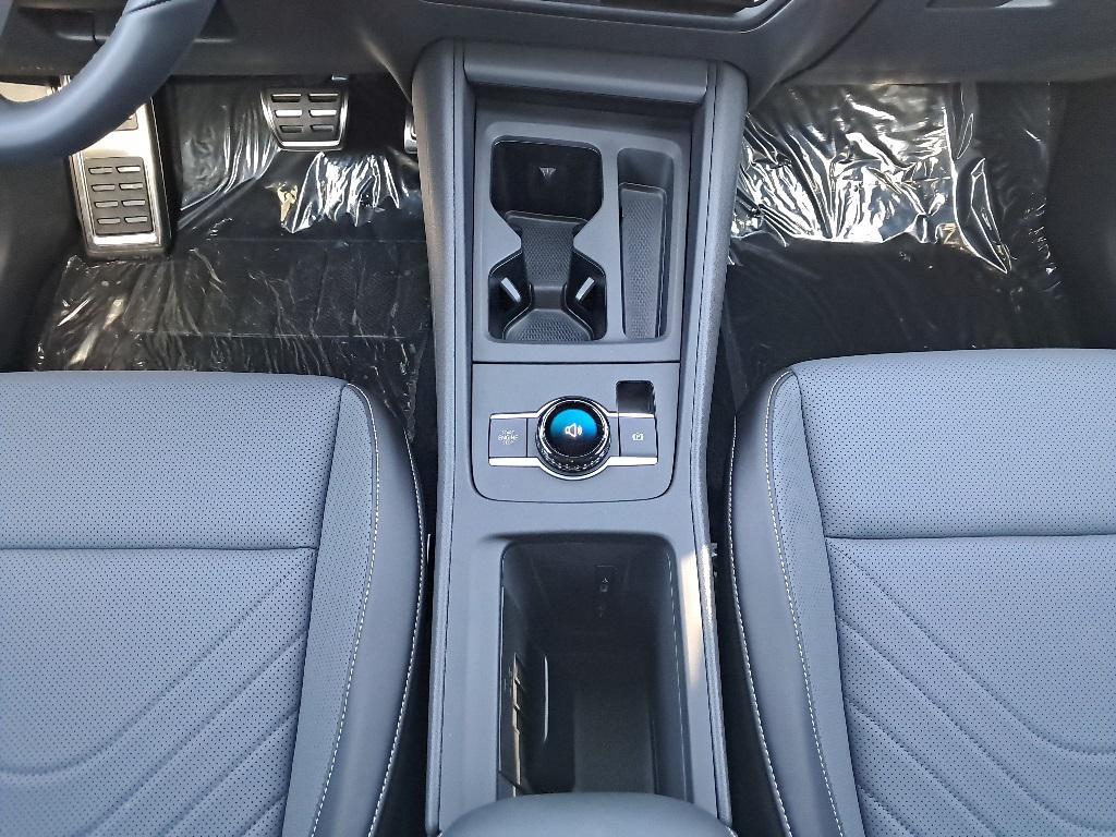 new 2025 Volkswagen Tiguan car, priced at $37,114