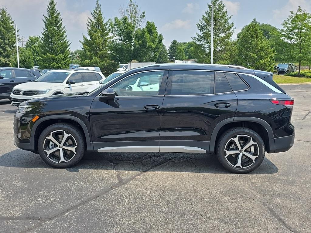 new 2025 Volkswagen Tiguan car, priced at $33,502