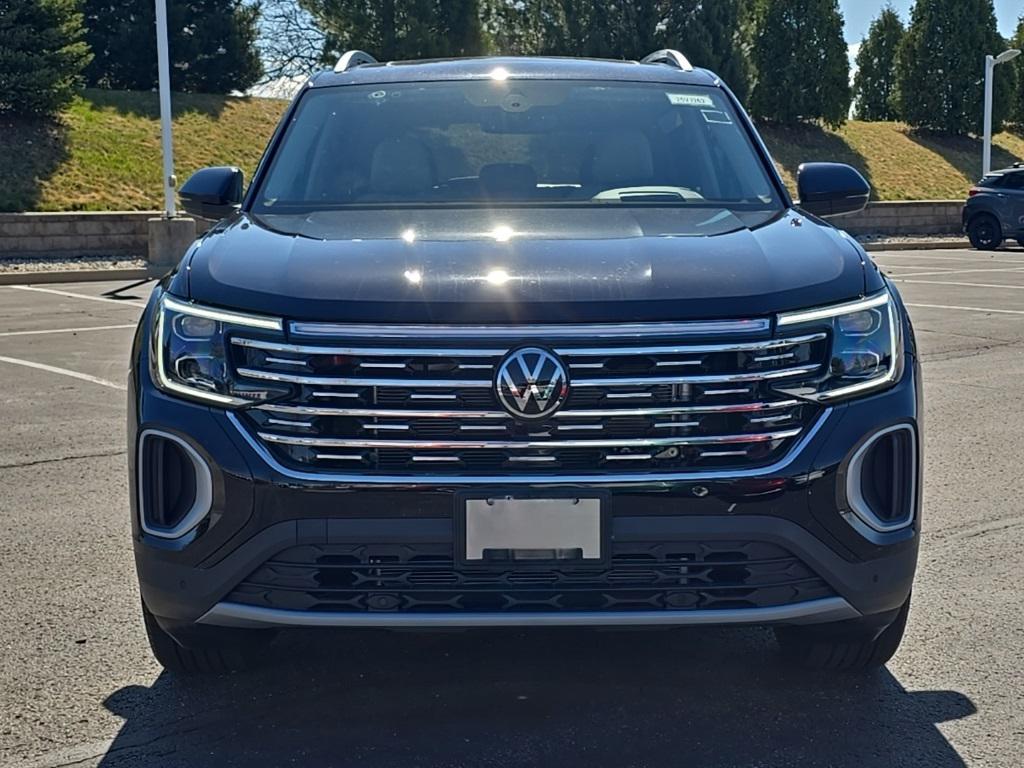 new 2025 Volkswagen Atlas car, priced at $45,277