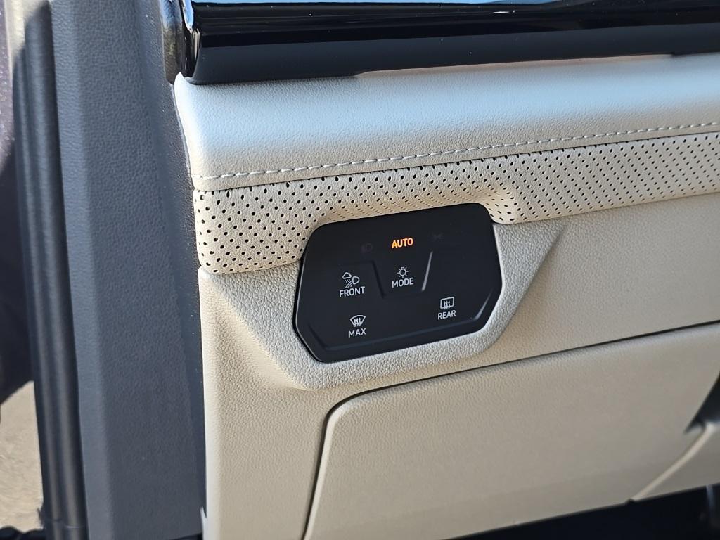 new 2025 Volkswagen Atlas car, priced at $45,277