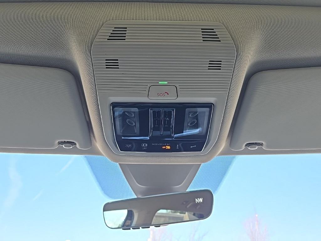 new 2025 Volkswagen Atlas car, priced at $45,277