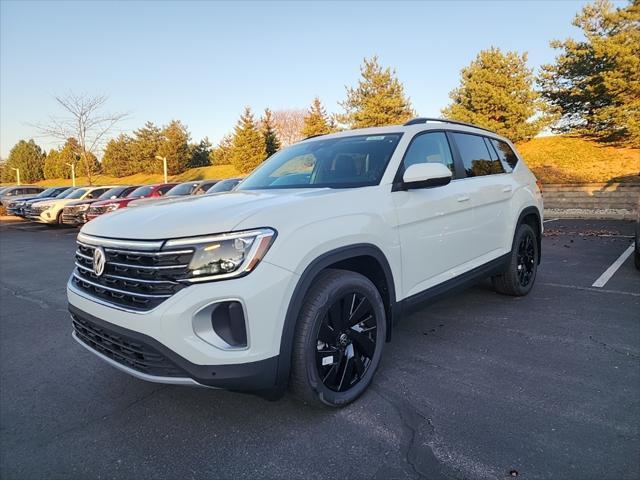 new 2025 Volkswagen Atlas car, priced at $47,708