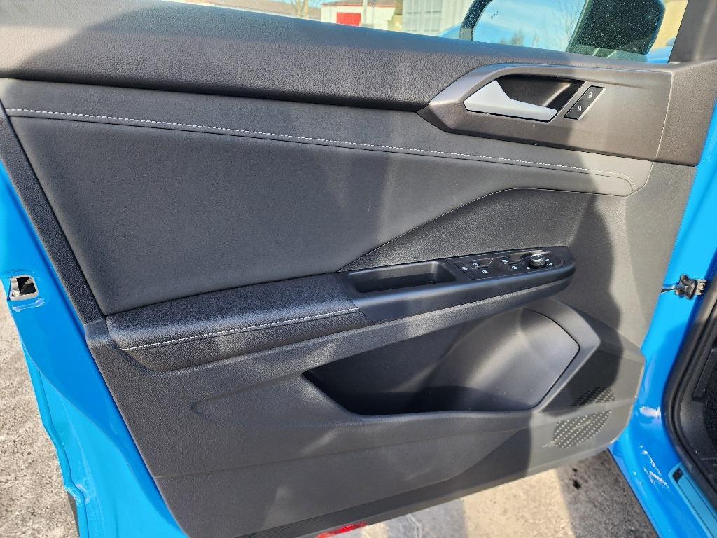 new 2025 Volkswagen Taos car, priced at $35,151
