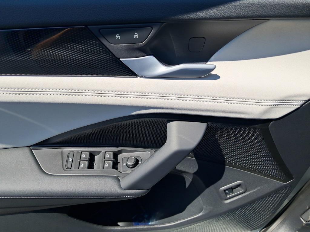 new 2025 Volkswagen Tiguan car, priced at $34,252
