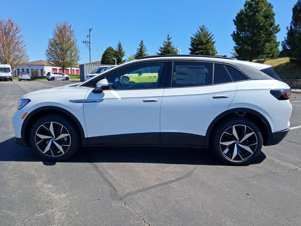 new 2025 Volkswagen ID.4 car, priced at $46,368