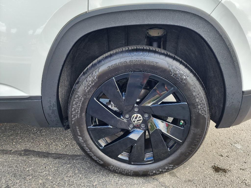 used 2024 Volkswagen Atlas Cross Sport car, priced at $37,999