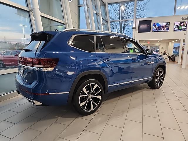 new 2025 Volkswagen Atlas car, priced at $53,738