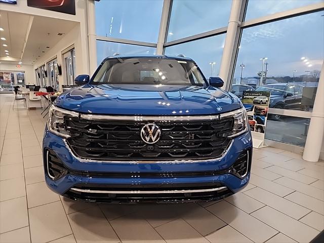 new 2025 Volkswagen Atlas car, priced at $53,738