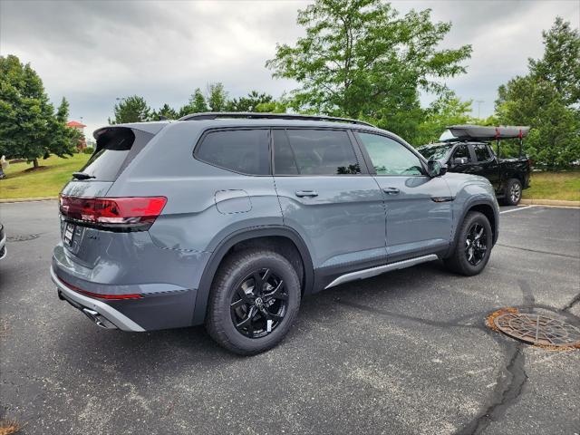 new 2024 Volkswagen Atlas car, priced at $45,716