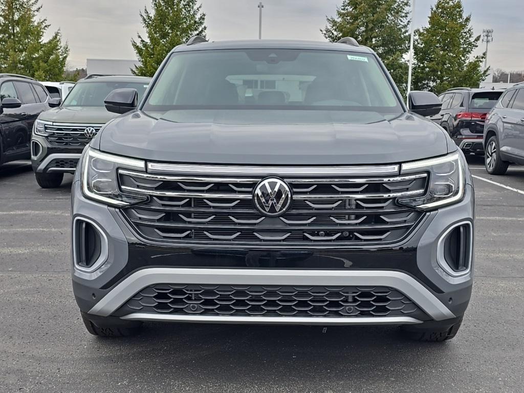 new 2025 Volkswagen Atlas car, priced at $41,445