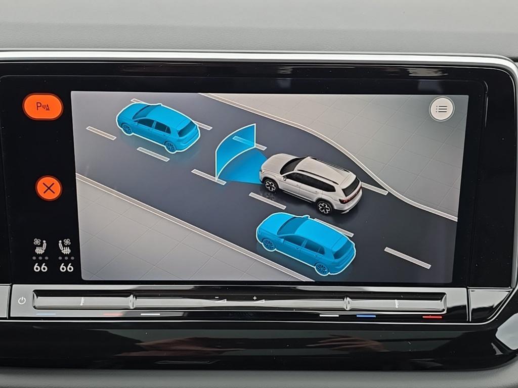 new 2025 Volkswagen Atlas car, priced at $41,445