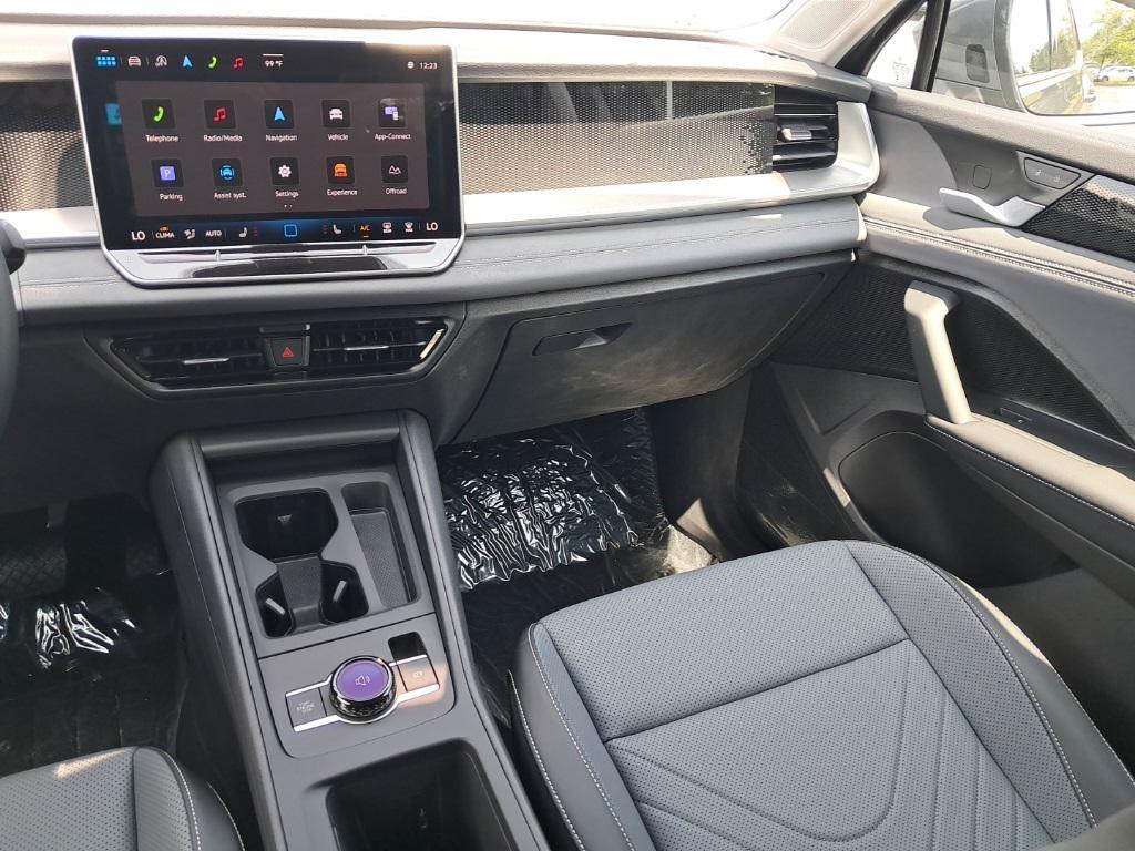 new 2025 Volkswagen Tiguan car, priced at $34,252