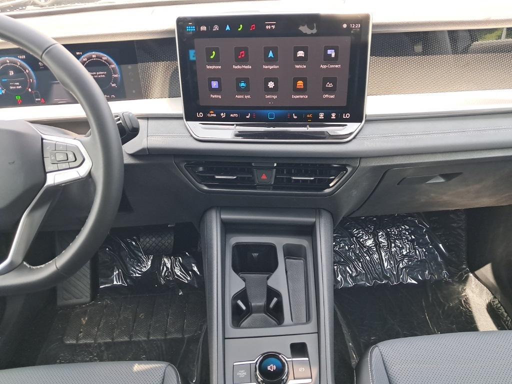 new 2025 Volkswagen Tiguan car, priced at $34,252