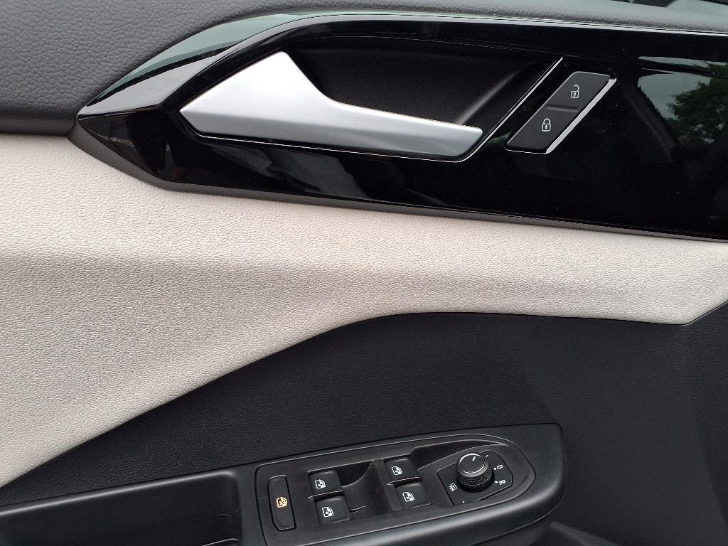 new 2025 Volkswagen Taos car, priced at $27,800