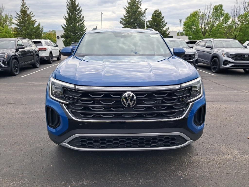 new 2025 Volkswagen Atlas Cross Sport car, priced at $40,910