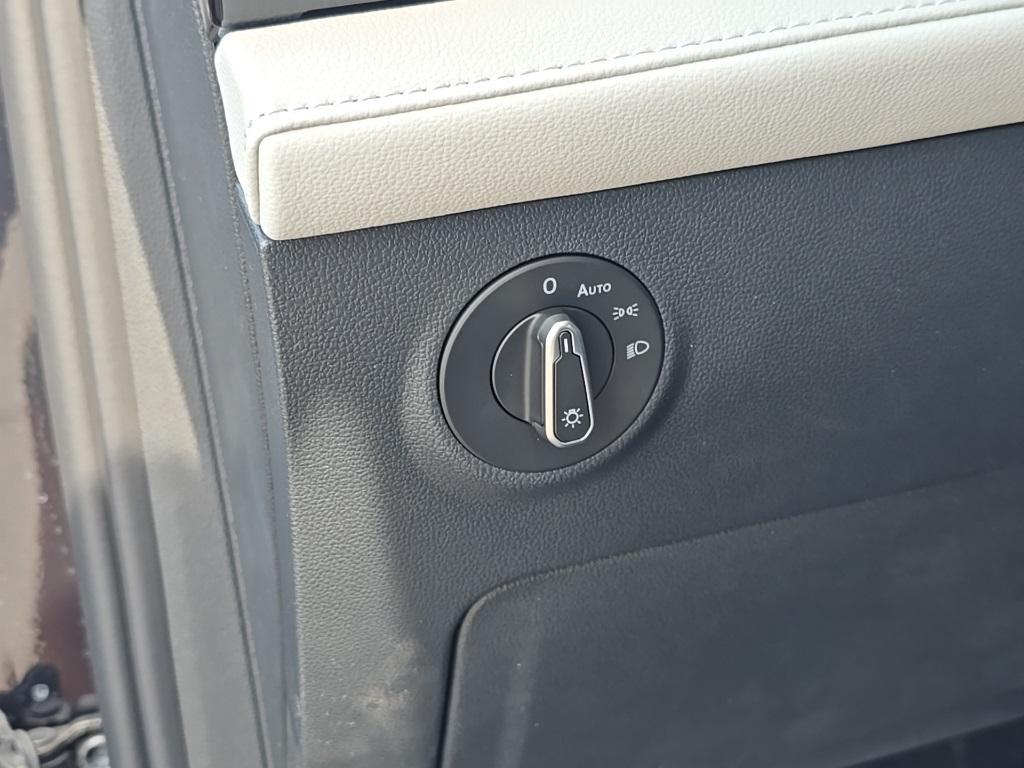 new 2025 Volkswagen Taos car, priced at $27,800