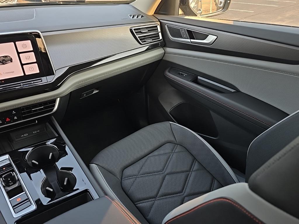 new 2025 Volkswagen Atlas car, priced at $41,297