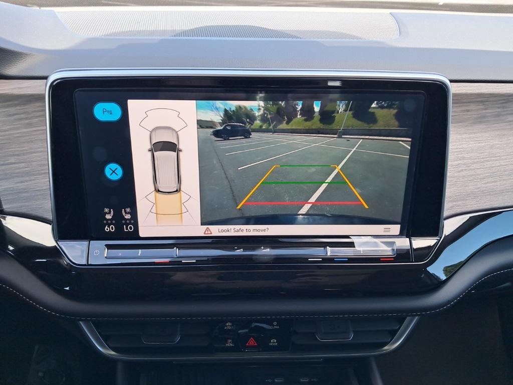 new 2025 Volkswagen Atlas car, priced at $46,170