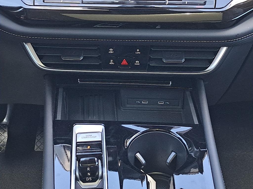 new 2025 Volkswagen Atlas car, priced at $46,170
