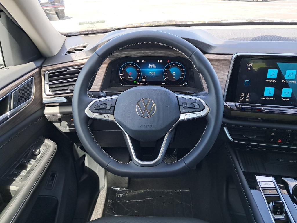 new 2025 Volkswagen Atlas car, priced at $46,170