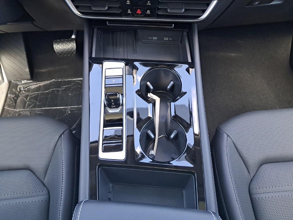 new 2025 Volkswagen Atlas car, priced at $46,170