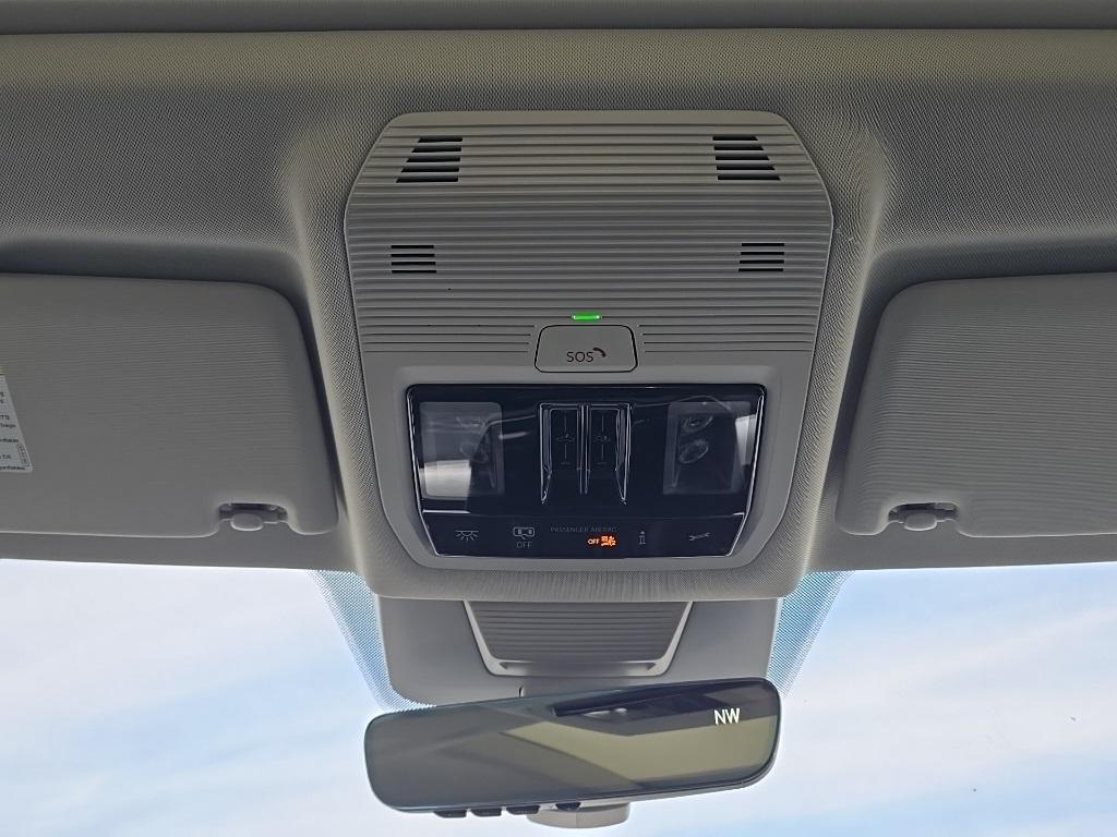 new 2025 Volkswagen Tiguan car, priced at $35,260