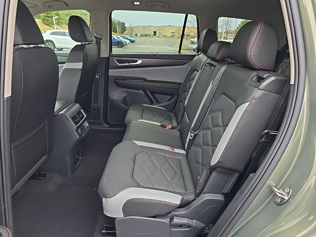 new 2025 Volkswagen Atlas car, priced at $41,104