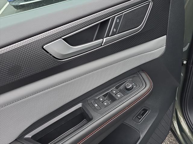 new 2025 Volkswagen Atlas car, priced at $46,576