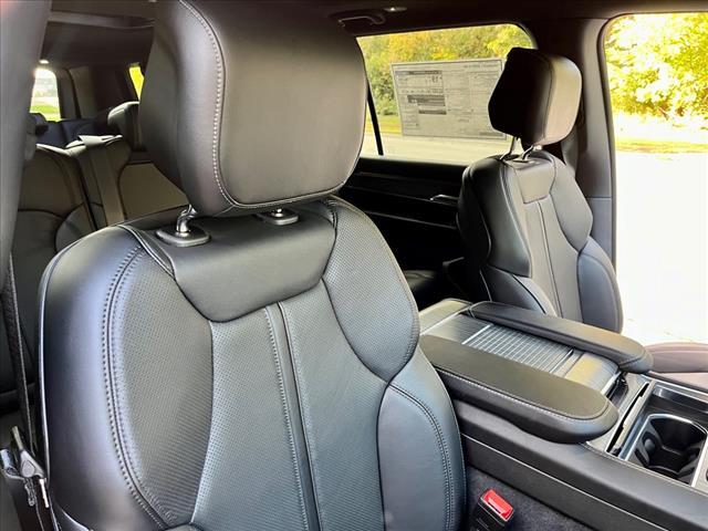 new 2023 Jeep Wagoneer L car, priced at $81,628