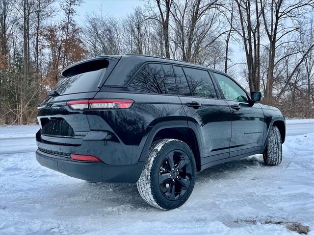 new 2025 Jeep Grand Cherokee car, priced at $50,035