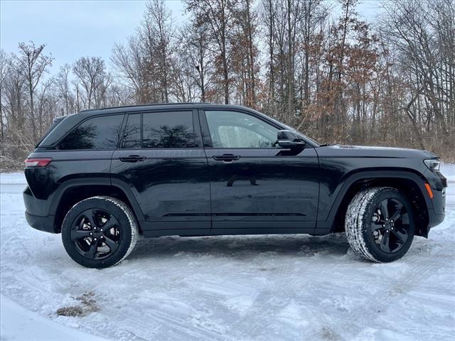 new 2025 Jeep Grand Cherokee car, priced at $50,035