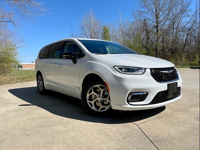 new 2024 Chrysler Pacifica car, priced at $44,745