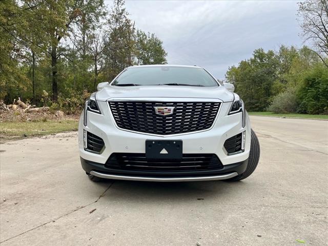 used 2023 Cadillac XT5 car, priced at $33,995