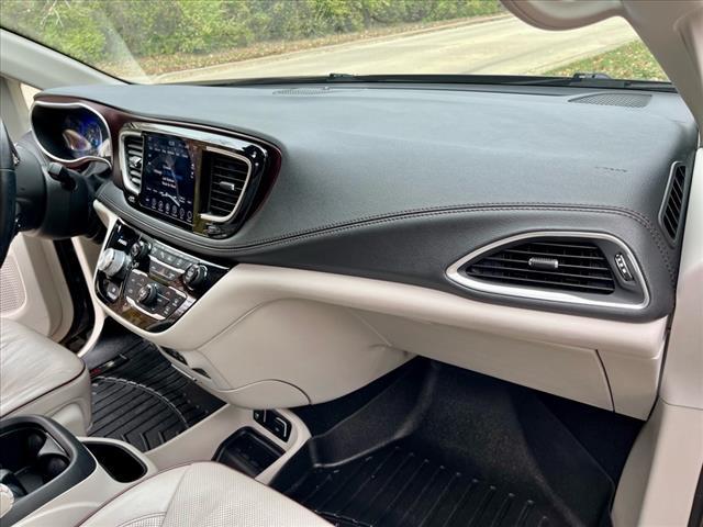 used 2018 Chrysler Pacifica car, priced at $17,995