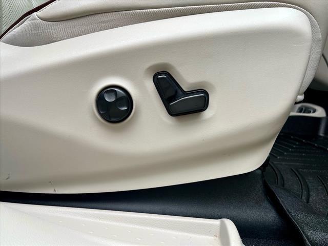 used 2018 Chrysler Pacifica car, priced at $17,995