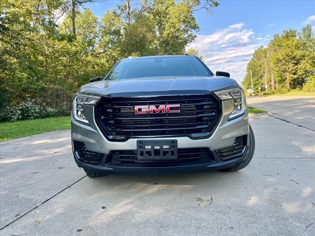 new 2024 GMC Terrain car, priced at $31,555