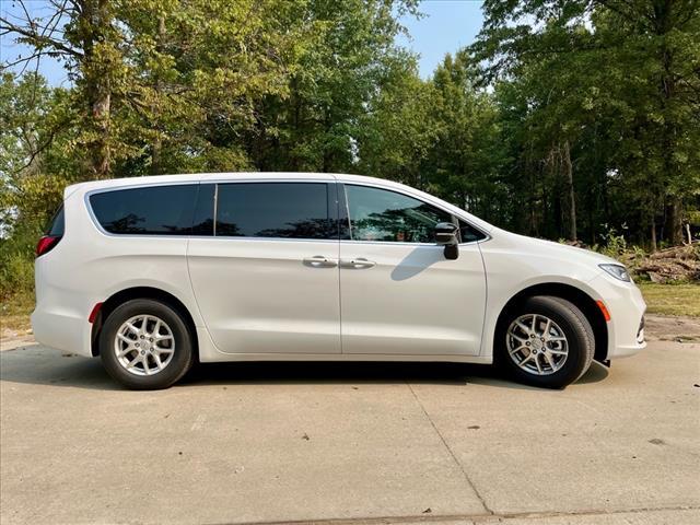 new 2026 Chrysler Pacifica car, priced at $41,097